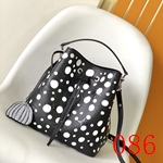 スーパーコピールイヴィトンバッグ